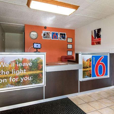 Motel 6-New Stanton, Pa מראה חיצוני תמונה