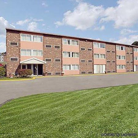 Motel 6-New Stanton, Pa מראה חיצוני תמונה