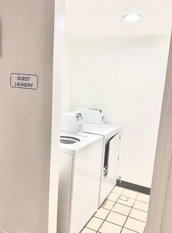 Motel 6-New Stanton, Pa מראה חיצוני תמונה