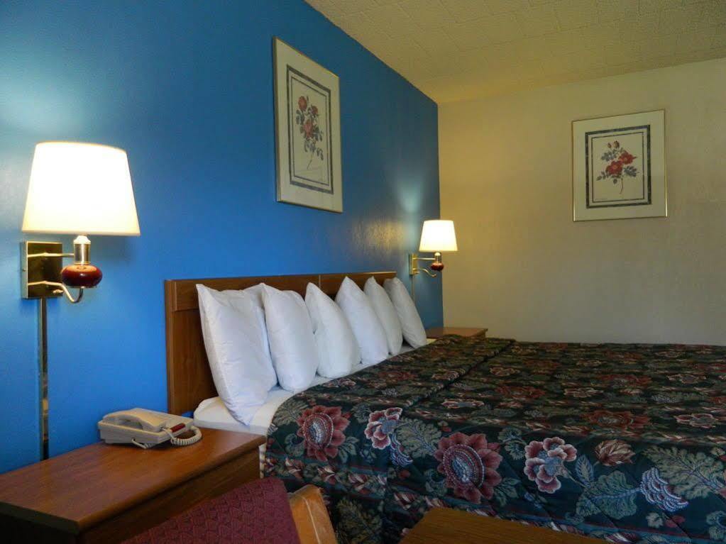 Motel 6-New Stanton, Pa מראה חיצוני תמונה