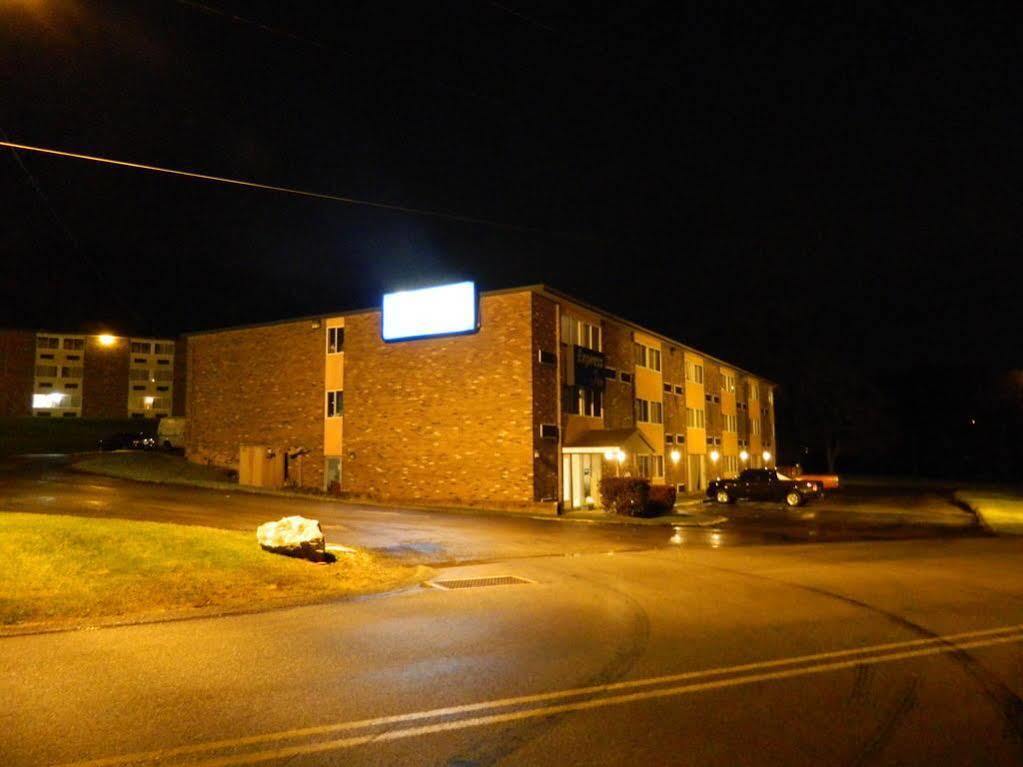 Motel 6-New Stanton, Pa מראה חיצוני תמונה