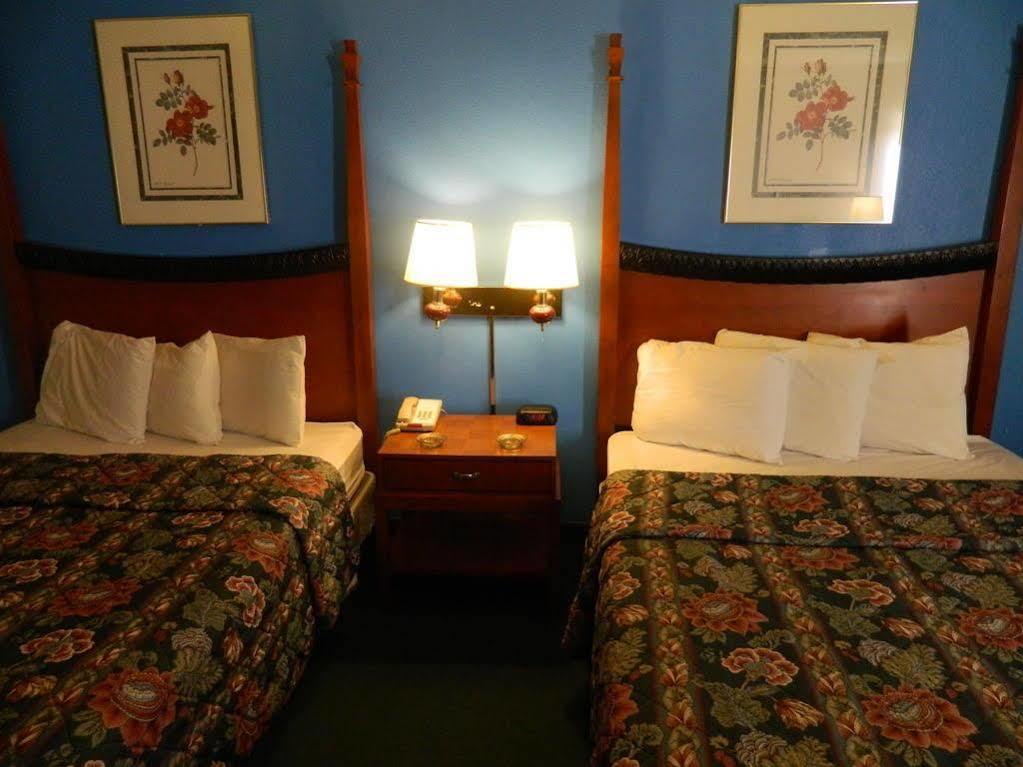 Motel 6-New Stanton, Pa מראה חיצוני תמונה
