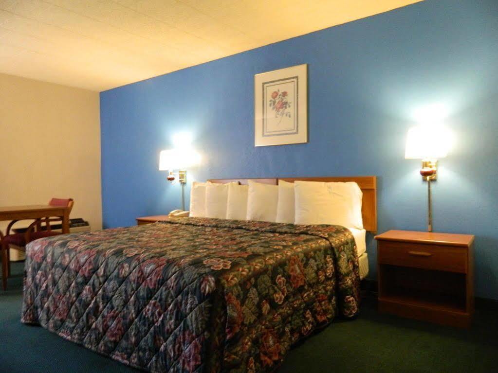Motel 6-New Stanton, Pa מראה חיצוני תמונה